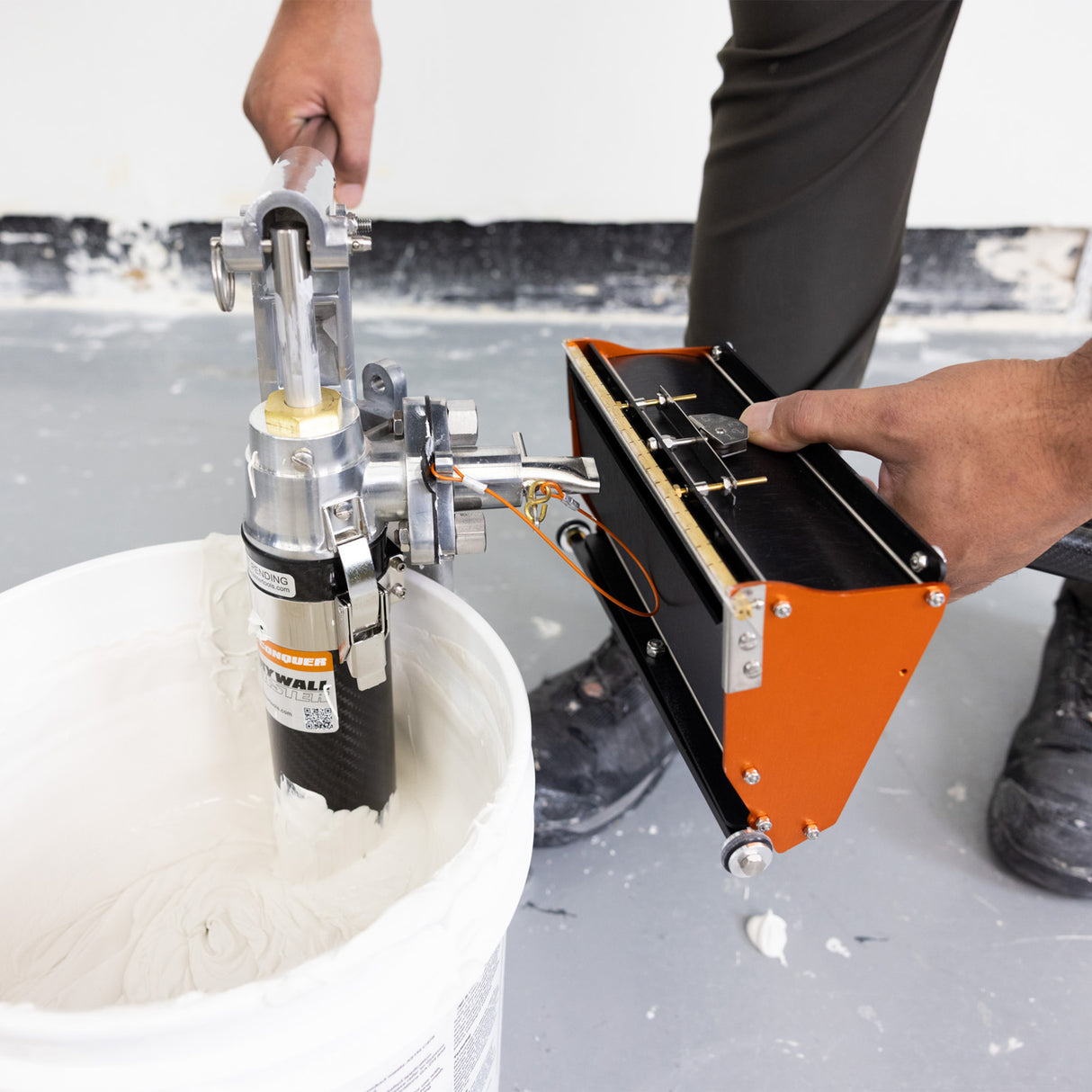 Drywall Master Easy Clean Carbon Fiber Loading Pump (Box Filler Not Included)