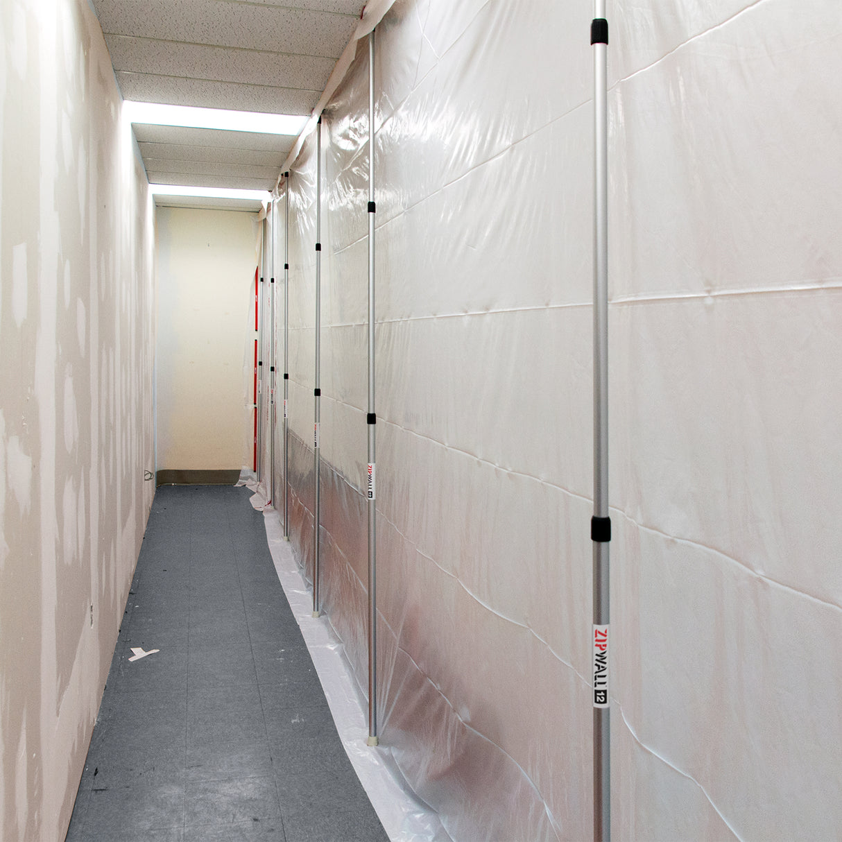 Kit de poste de 12' para barrera contra el polvo ZipWall® SLP4 (paquete de 4)