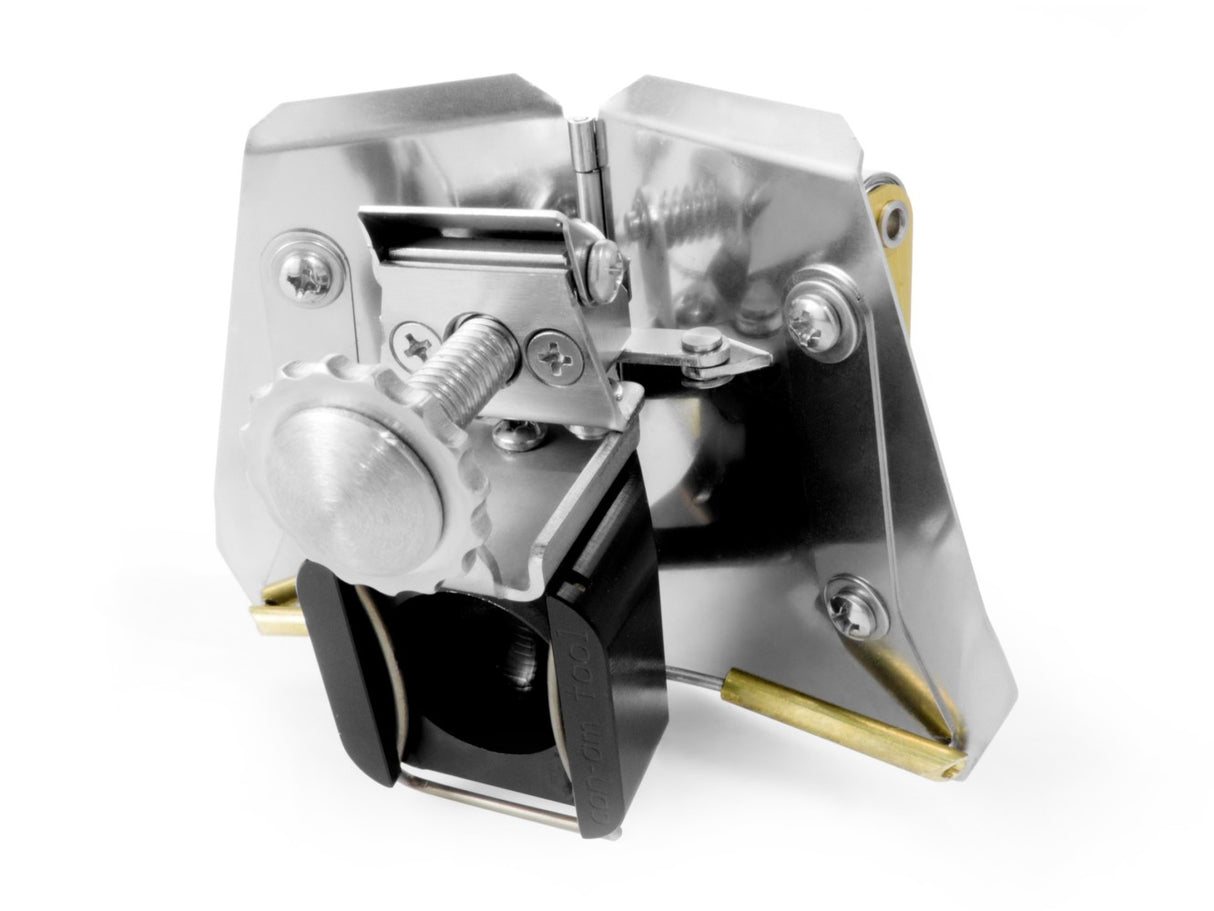 Finition d'angle Accu-Just Can-Am (liquidation)