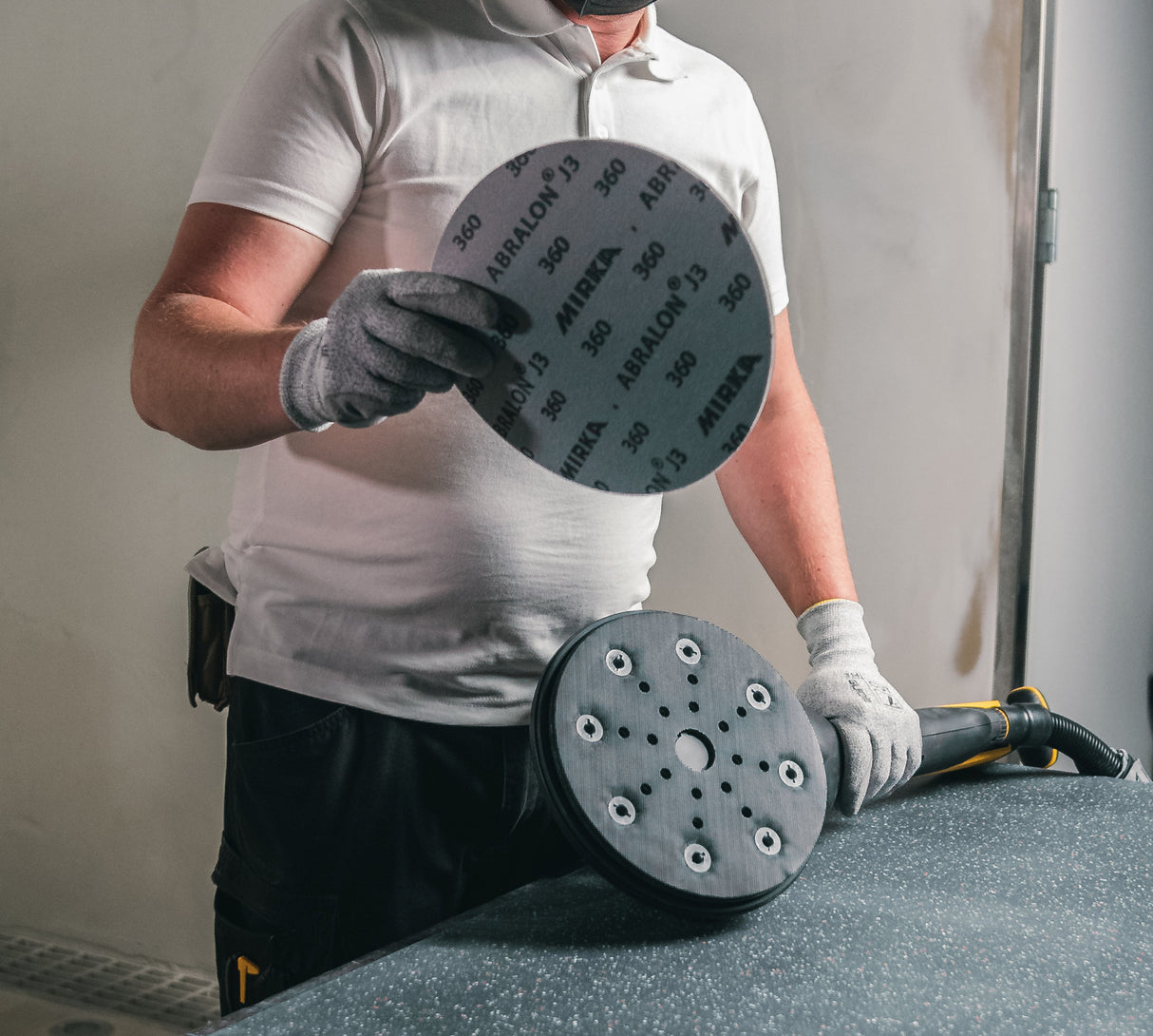 Lijadora compacta para paneles de yeso Mirka LEROS-S de 9" con bolsa de transporte (MIW95021BAUS)