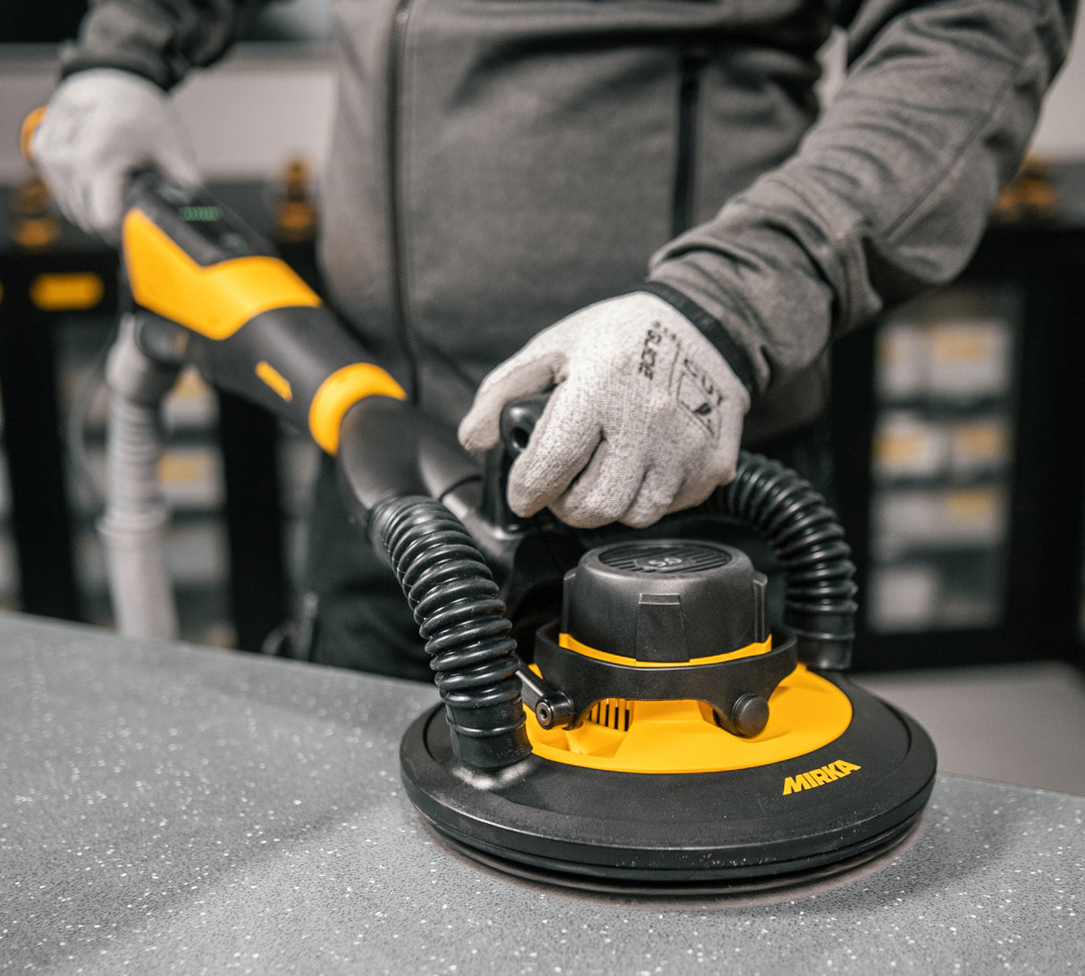 Lijadora compacta para paneles de yeso Mirka LEROS-S de 9" con bolsa de transporte (MIW95021BAUS)