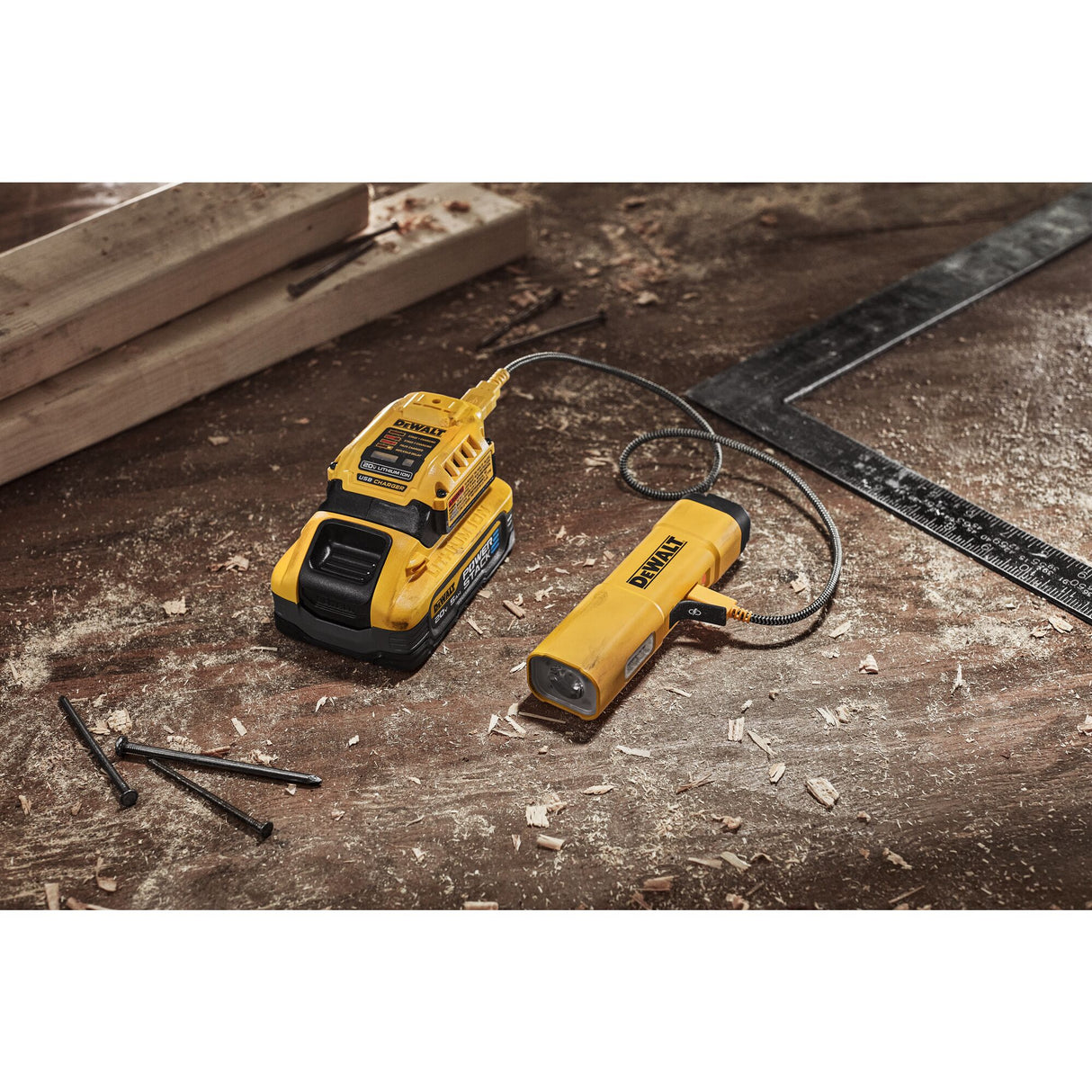 DeWalt DCL183 Rechargeable LED Flashlight