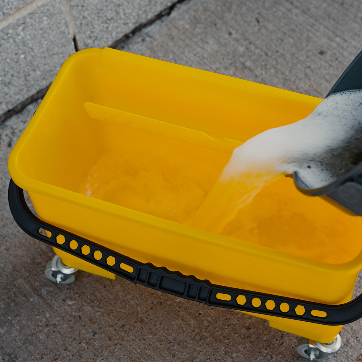 Johnny Vac Yellow Plastic Window Cleaning Bucket - 21 L