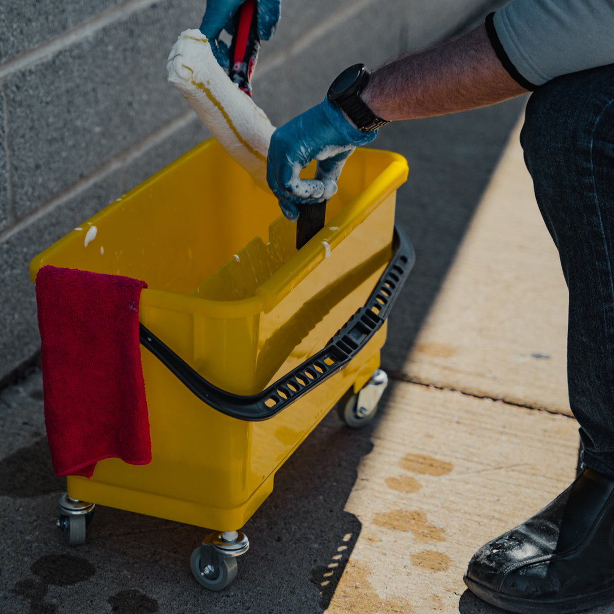 Johnny Vac Yellow Plastic Window Cleaning Bucket - 21 L