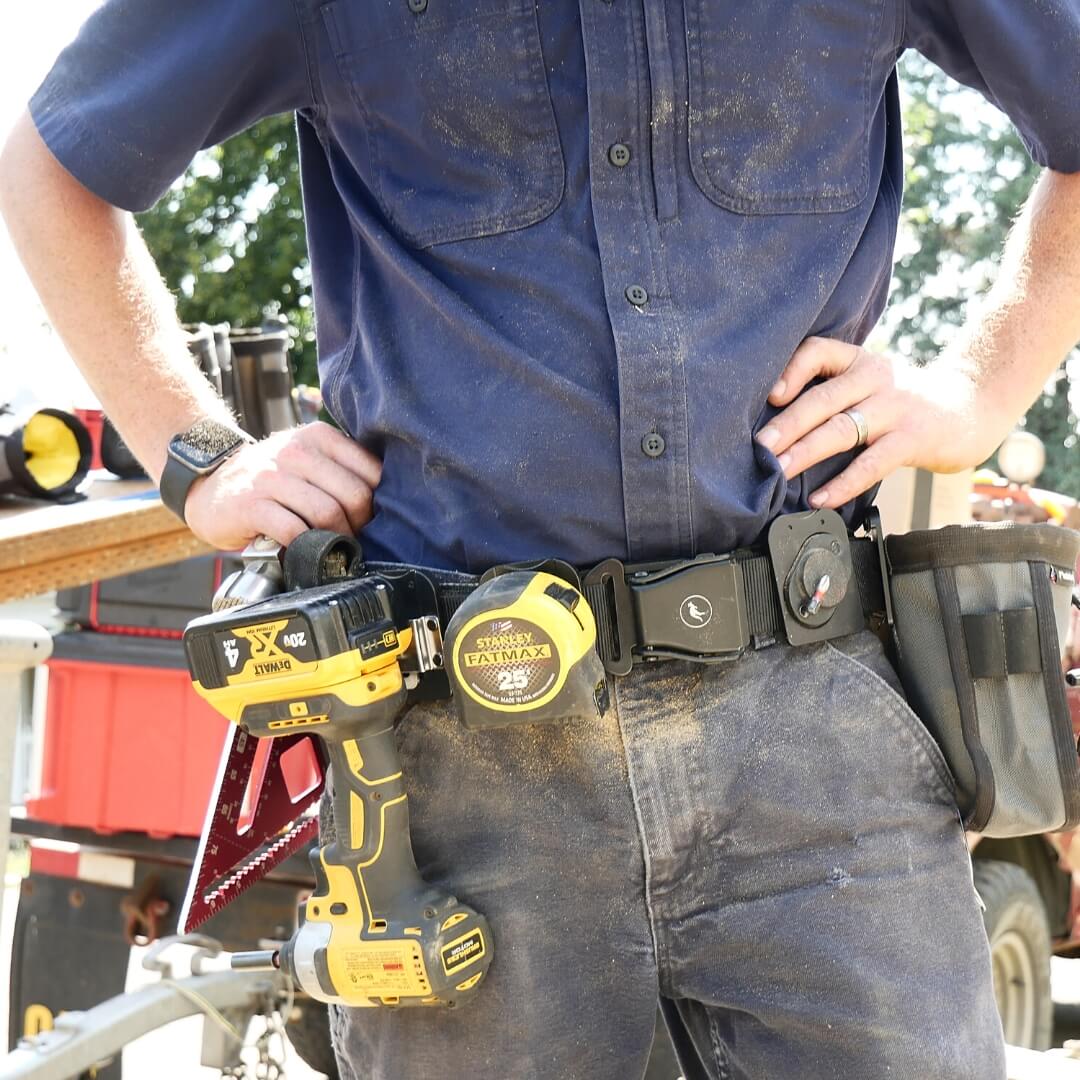 Holstery DriverMaster Pro - Clip-On Holster for Drills, Impacts, and Nailers