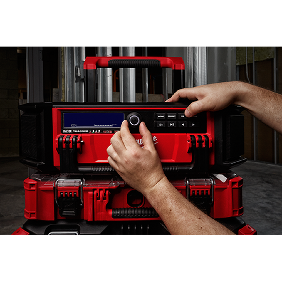 Milwaukee 2950-20 PACKOUT Radio + Charger